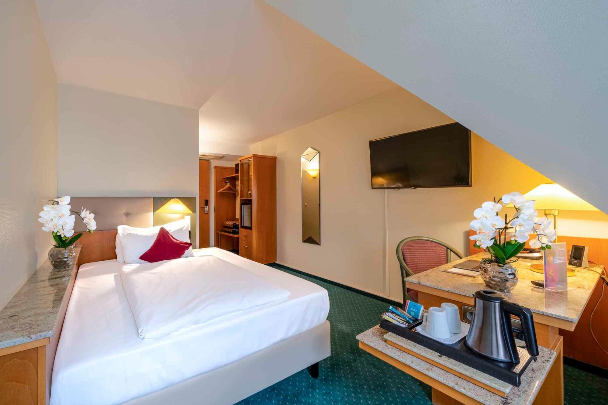 Plaza Inn Blankenburg Ditzingen, Sure Hotel Collection 外观 照片